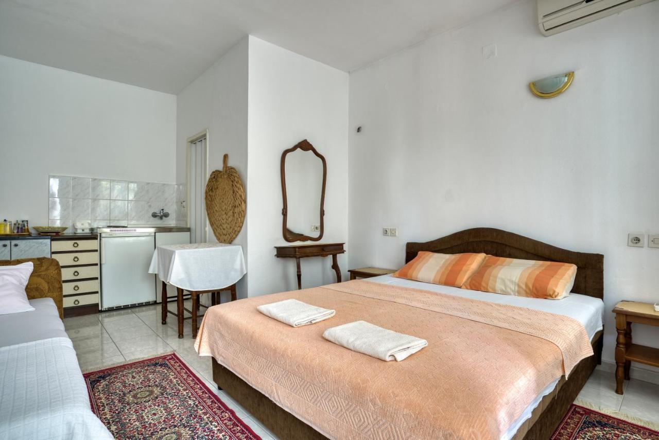 Guest House Vukovic Petrovac Exterior photo