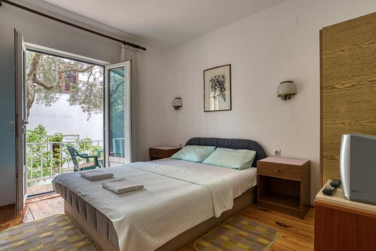 Guest House Vukovic Petrovac Exterior photo