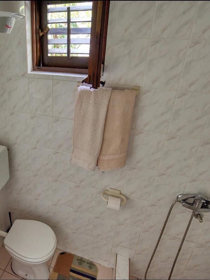 Guest House Vukovic Petrovac Exterior photo
