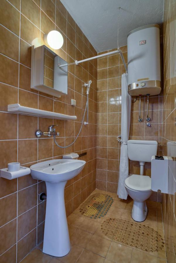 Guest House Vukovic Petrovac Exterior photo