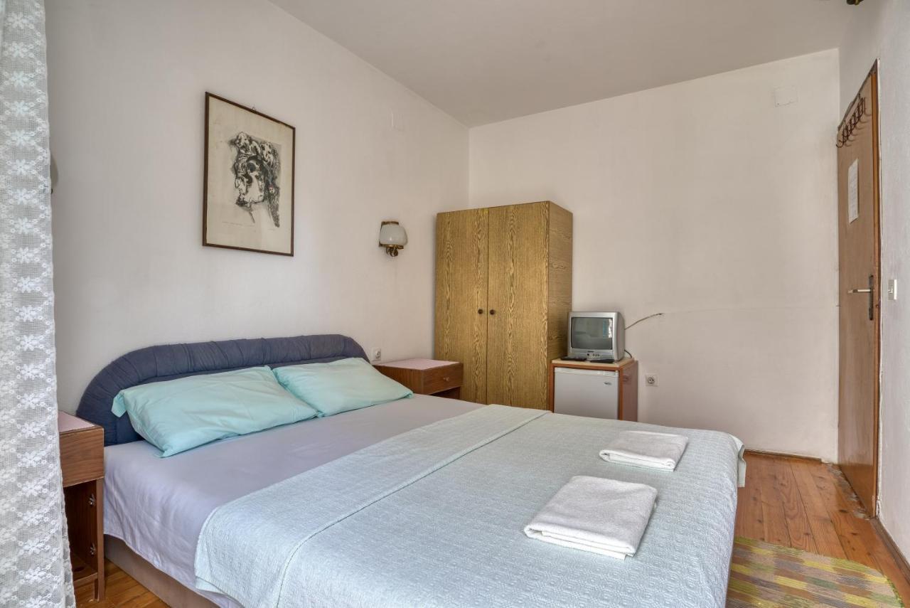 Guest House Vukovic Petrovac Exterior photo
